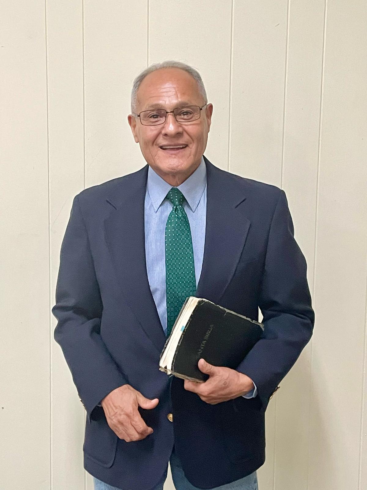 Pastor Enrique Pérez